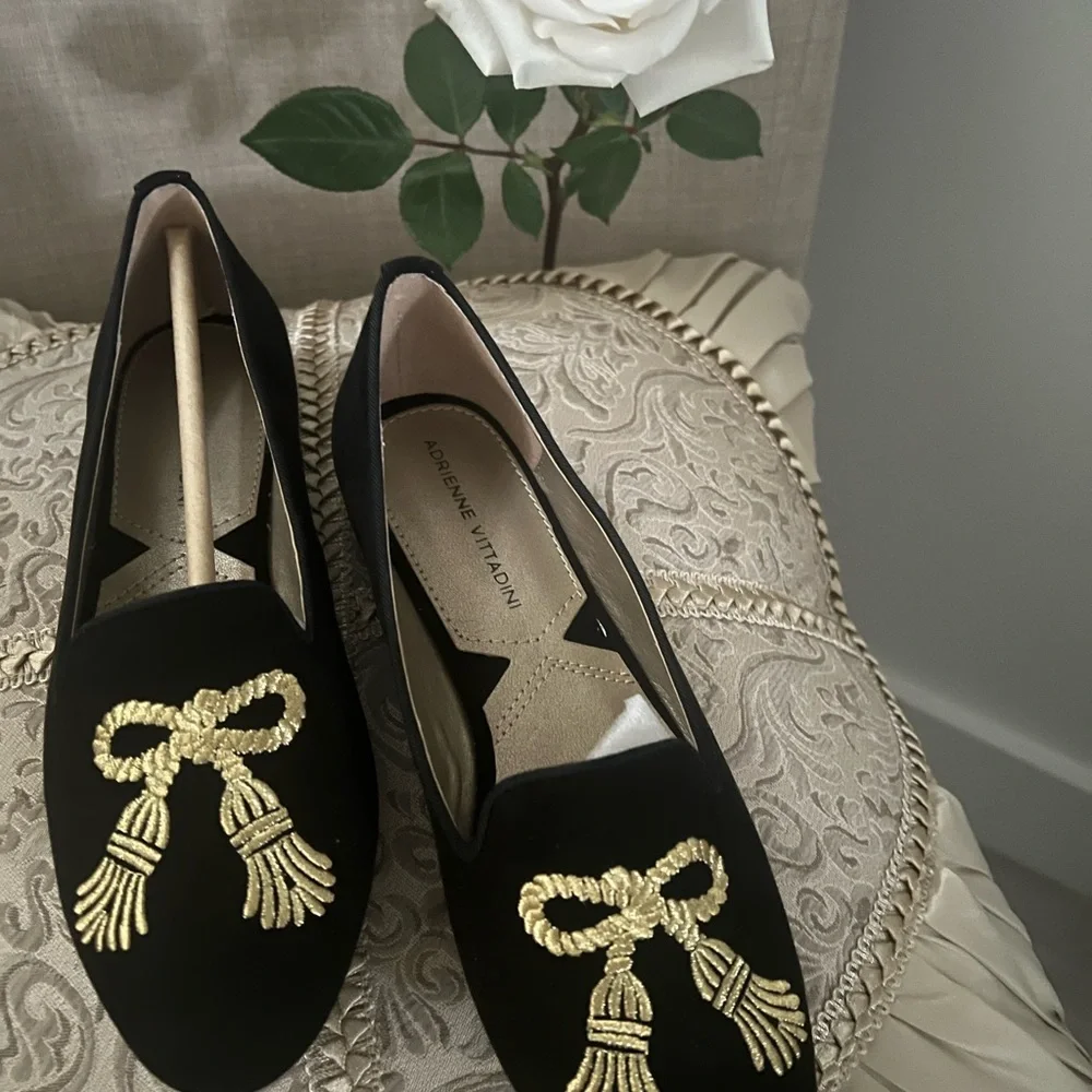 Adrienne Vittadini Flats - Picture 5 of 5
